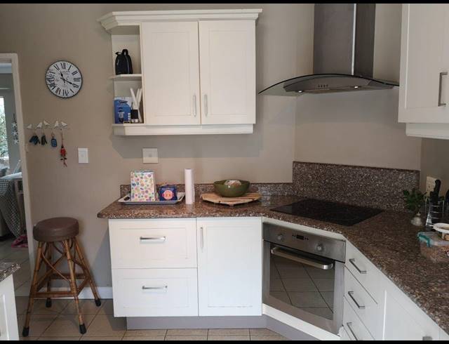 3 BEDROOM DUPLEX RENTED IN UMHLANGA CENTRAL